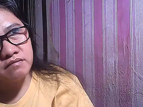 Snapshot of sweetsosie18 chatting on November 2025 07:05:02 PM sweetsosie18 online show from November 2025 07:05:02 PM