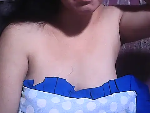 Snapshot of sweetsosie18 chatting on November 2025 07:11:02 AM sweetsosie18 online show from November 2025 07:11:02 AM