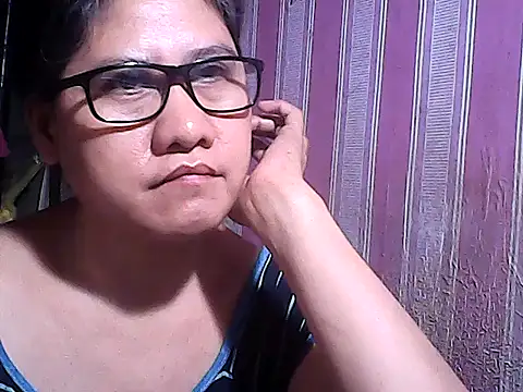 Snapshot of sweetsosie18 chatting on November 2025 07:23:01 PM sweetsosie18 online show from November 2025 07:23:01 PM