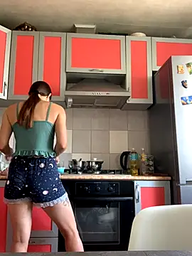 SeducingYoghourt online show from September 2025 11:24:02 AM