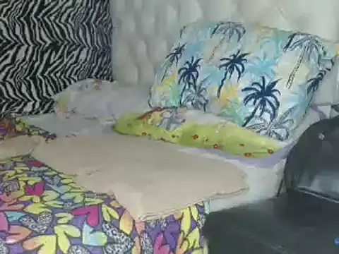 Snapshot of sharlot003 chatting on February 2025 12:17:02 PM sharlot003 online show from February 2025 12:17:02 PM