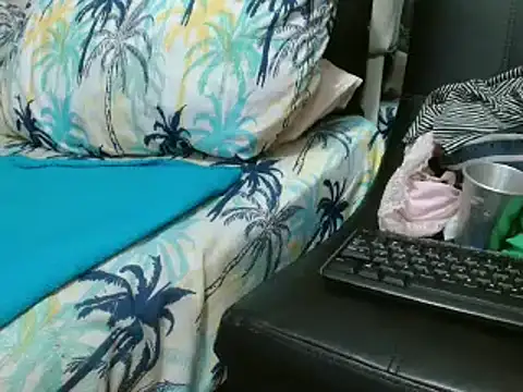 Snapshot of sharlot003 chatting on March 2025 11:07:02 AM sharlot003 online show from March 2025 11:07:02 AM