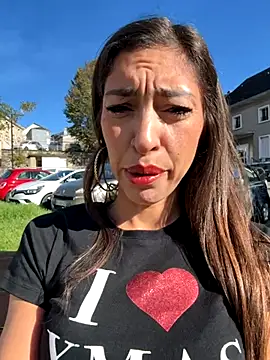 amanilouve online show from November 2025 11:53:01 AM