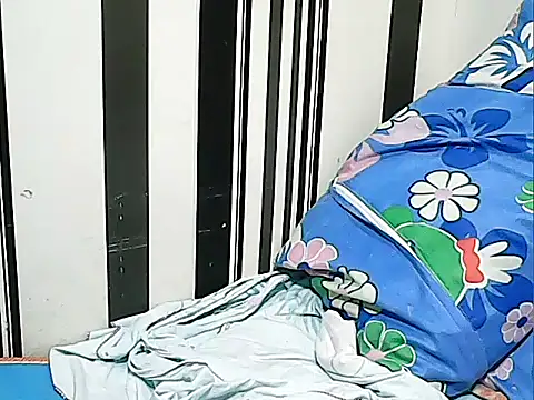 Snapshot of innocently_yours chatting on January 2025 08:55:01 AM innocently yours online show from January 2025 08:55:01 AM