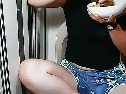 Snapshot of innocently_yours chatting on January 2025 09:08:01 AM innocently yours online show from January 2025 09:08:01 AM