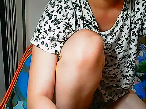 Snapshot of innocently_yours chatting on February 2025 01:22:01 PM innocently yours online show from February 2025 01:22:01 PM