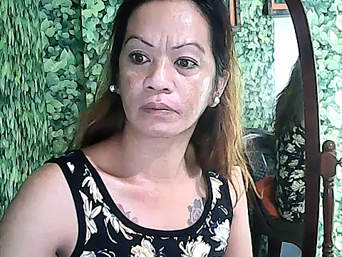 Snapshot of yummy_21xxx chatting on November 2025 01:26:02 AM yummy 21xxx online show from November 2025 01:26:02 AM