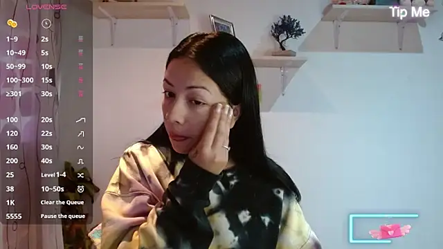 Snapshot of MadisonCambel chatting on December 2024 01:55:01 PM MadisonCambel online show from December 2024 01:55:01 PM
