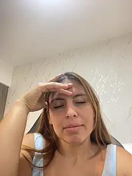 Snapshot of ROSE__15 chatting on October 2025 11:41:02 AM ROSE 15 online show from October 2025 11:41:02 AM