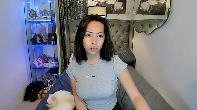 reighnempress online show from October 2025 02:44:01 AM