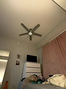 TilaTotti online show from November 2025 03:39:02 AM