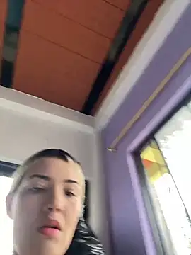 Snapshot of Sarita-candy chatting on February 2025 01:22:01 PM Sarita-candy online show from February 2025 01:22:01 PM