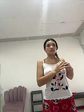 Snapshot of Sarita-candy chatting on September 2025 11:34:02 AM Sarita-candy online show from September 2025 11:34:02 AM