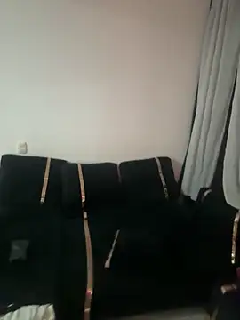 Snapshot of Sarita-candy chatting on December 2025 01:44:01 AM Sarita-candy online show from December 2025 01:44:01 AM