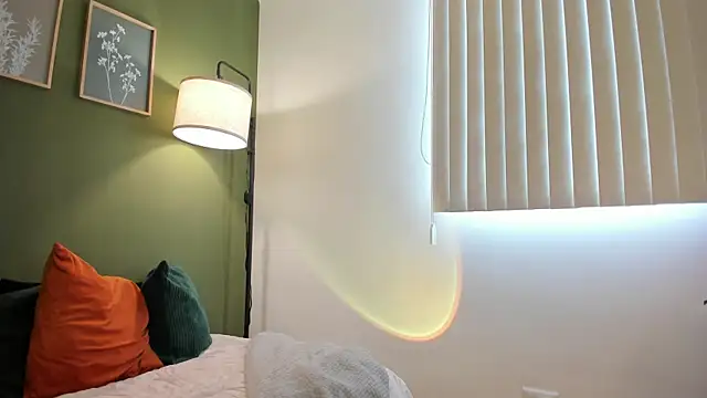 Snapshot of karlye_5 chatting on October 2025 12:16:01 PM karlye 5 online show from October 2025 12:16:01 PM