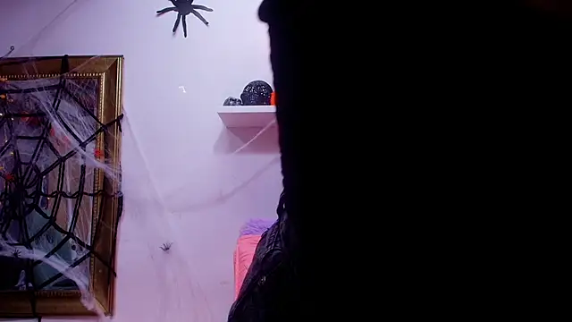 Snapshot of naia_blessed chatting on October 2025 07:14:02 PM naia blessed online show from October 2025 07:14:02 PM