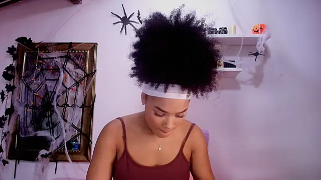 Snapshot of naia_blessed chatting on October 2025 07:18:01 PM naia blessed online show from October 2025 07:18:01 PM