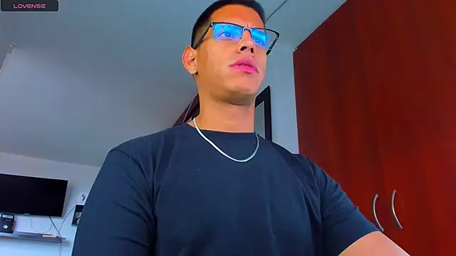 Snapshot of _John_Boy_ chatting on November 2025 07:03:01 PM John Boy online show from November 2025 07:03:01 PM