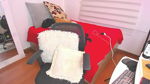 SharonVelvet online show from January 2025 04:48:02 PM