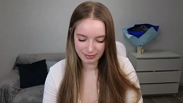 EvaMaddison online show from December 2024 04:41:02 AM