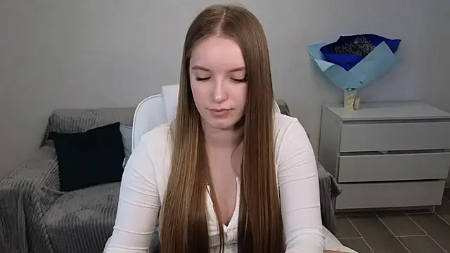 EvaMaddison online show from December 2024 07:45:02 AM
