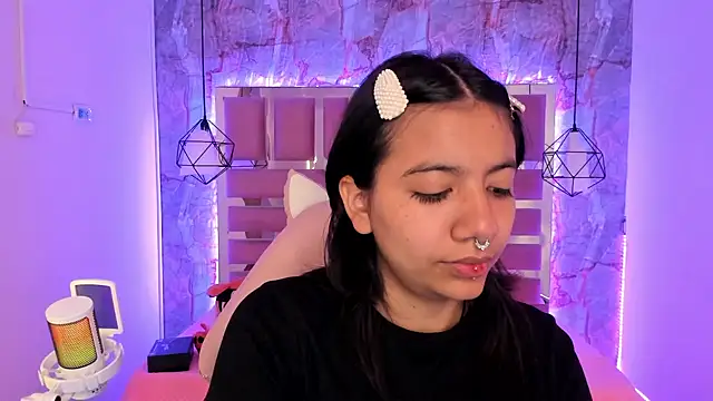 Nami usagi online show from December 2024 12:06:01 PM