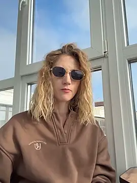 Feral berry 8133 online show from September 2025 05:53:02 AM