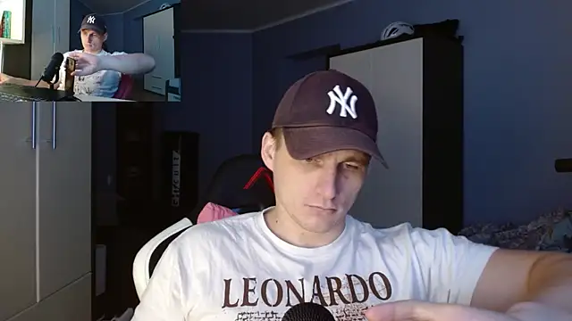 PoliglotJoe online show from October 2025 12:17:02 PM