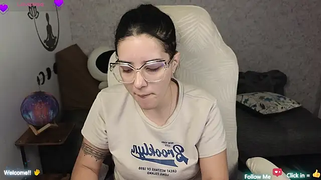 Snapshot of blue__moon_ chatting on February 2025 04:20:01 AM blue moon online show from February 2025 04:20:01 AM