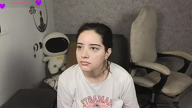 Snapshot of blue__moon_ chatting on March 2025 12:37:02 AM blue moon online show from March 2025 12:37:02 AM