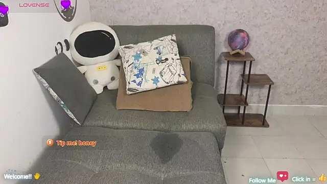 Snapshot of blue__moon_ chatting on March 2025 08:42:02 AM blue moon online show from March 2025 08:42:02 AM