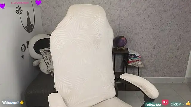 Snapshot of blue__moon_ chatting on March 2025 06:14:02 AM blue moon online show from March 2025 06:14:02 AM