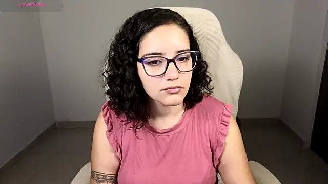 Snapshot of blue__moon_ chatting on September 2025 11:26:01 PM blue moon online show from September 2025 11:26:01 PM