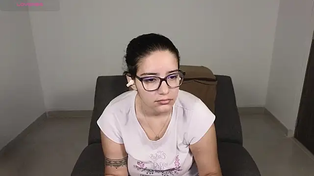 Snapshot of blue__moon_ chatting on October 2025 03:18:02 AM blue moon online show from October 2025 03:18:02 AM