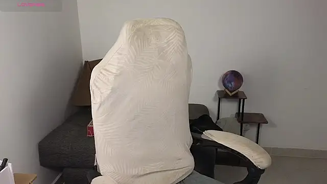 Snapshot of blue__moon_ chatting on October 2025 05:20:02 AM blue moon online show from October 2025 05:20:02 AM