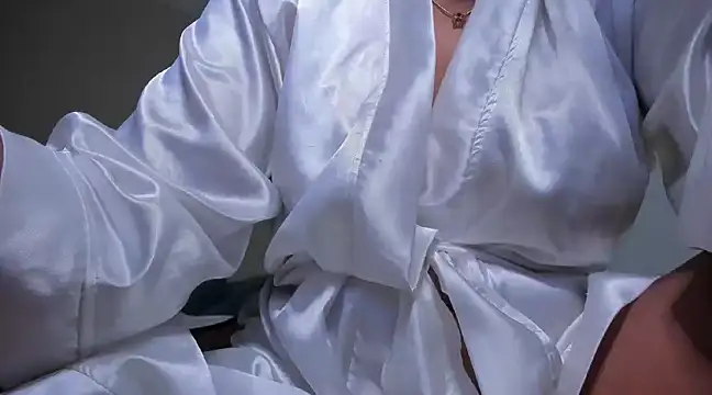 Snapshot of rosaaliiaa1 chatting on January 2025 11:20:01 PM rosaaliiaa1 online show from January 2025 11:20:01 PM