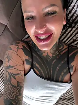InkedBiitch online show from September 2025 08:03:01 AM