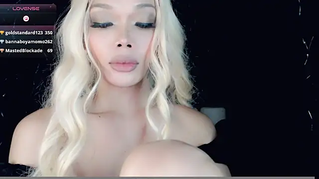 Snapshot of sugar_bbyxx chatting on December 2024 11:52:02 AM sugar bbyxx online show from December 2024 11:52:02 AM
