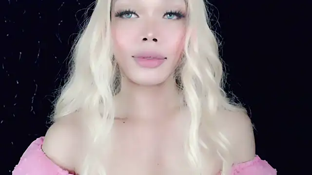 Snapshot of sugar_bbyxx chatting on March 2025 12:13:01 PM sugar bbyxx online show from March 2025 12:13:01 PM
