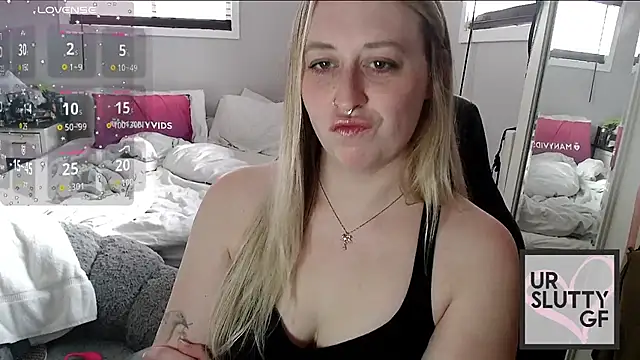 ursluttygf online show from December 2024 06:06:01 PM