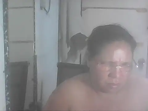 Snapshot of hotwet_mama4uxx chatting on October 2025 04:05:02 AM hotwet mama4uxx online show from October 2025 04:05:02 AM