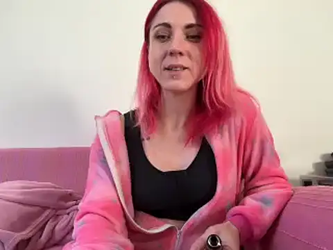 Nikky Divine online show from December 2024 02:30:01 PM