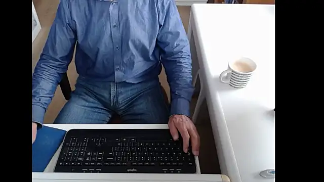 Snapshot of dutchpornking chatting on October 2025 07:59:02 AM dutchpornking online show from October 2025 07:59:02 AM