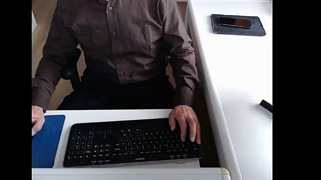 Snapshot of dutchpornking chatting on October 2025 08:03:01 AM dutchpornking online show from October 2025 08:03:01 AM