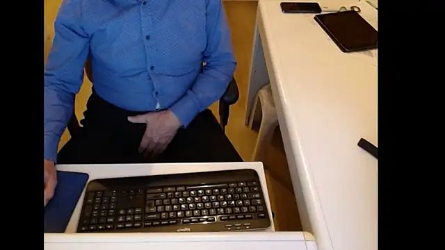 Snapshot of dutchpornking chatting on November 2025 08:42:02 PM dutchpornking online show from November 2025 08:42:02 PM