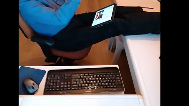 Snapshot of dutchpornking chatting on November 2025 07:46:02 PM dutchpornking online show from November 2025 07:46:02 PM