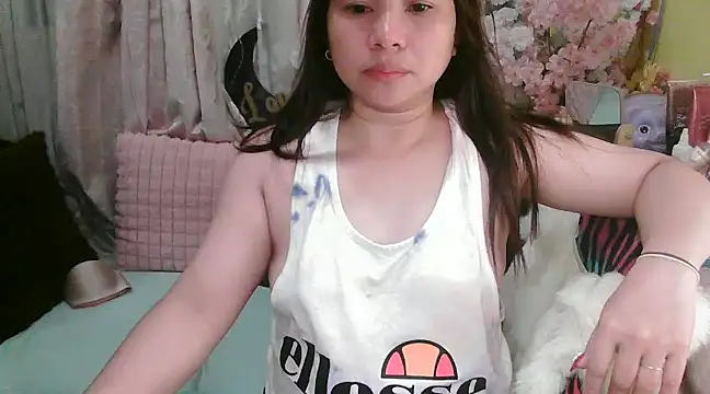 Snapshot of OhmyPinay chatting on December 2024 01:51:01 AM OhmyPinay online show from December 2024 01:51:01 AM