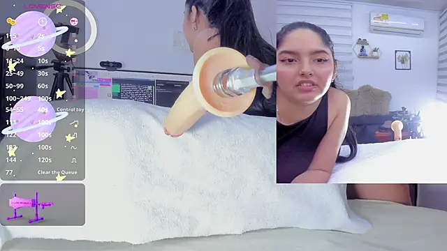 Snapshot of sofi_velez chatting on February 2025 01:22:01 AM sofi velez online show from February 2025 01:22:01 AM