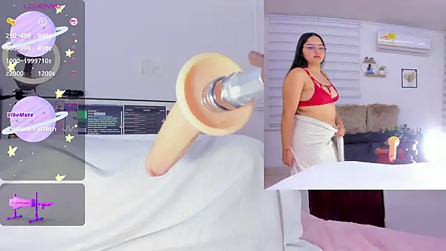 Snapshot of sofi_velez chatting on February 2025 07:23:02 AM sofi velez online show from February 2025 07:23:02 AM