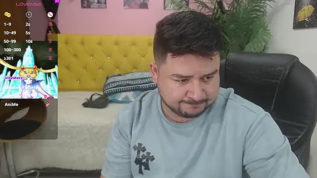 Snapshot of oso_dirty_ chatting on February 2025 05:36:01 PM oso dirty online show from February 2025 05:36:01 PM